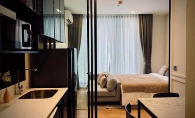 À louer studio condo à Phaya Thai, Bangkok