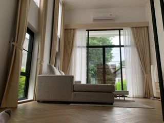For sale そして for rent 3 ベッドルーム townhouse in Saphan Sung, Bangkok
