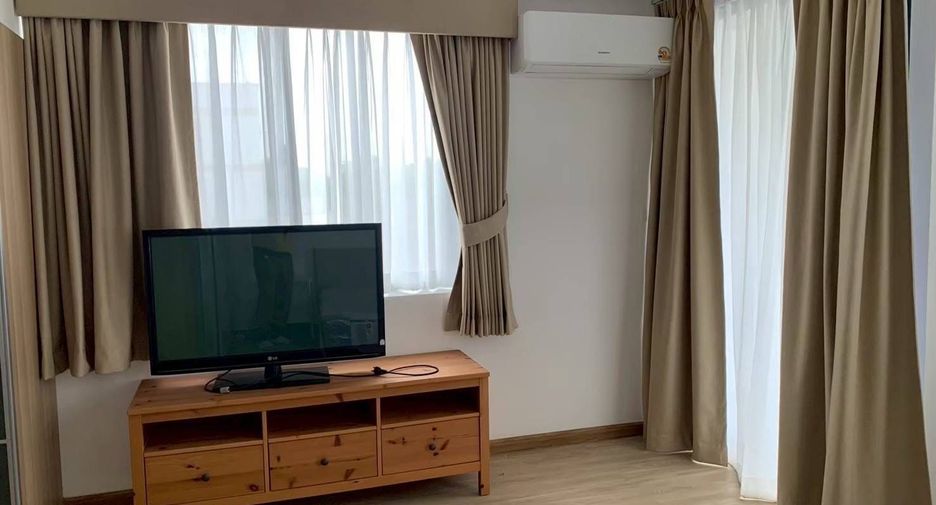 For sale and for rent 3 bedrooms townhouse in Saphan Sung, Bangkok