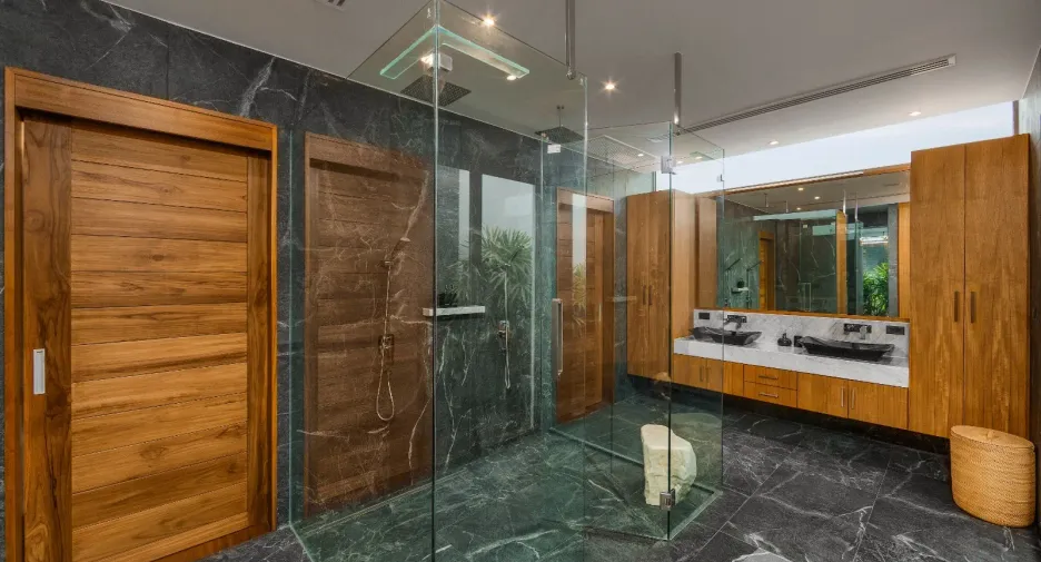 For sale 4 bedrooms villa in Thalang, Phuket