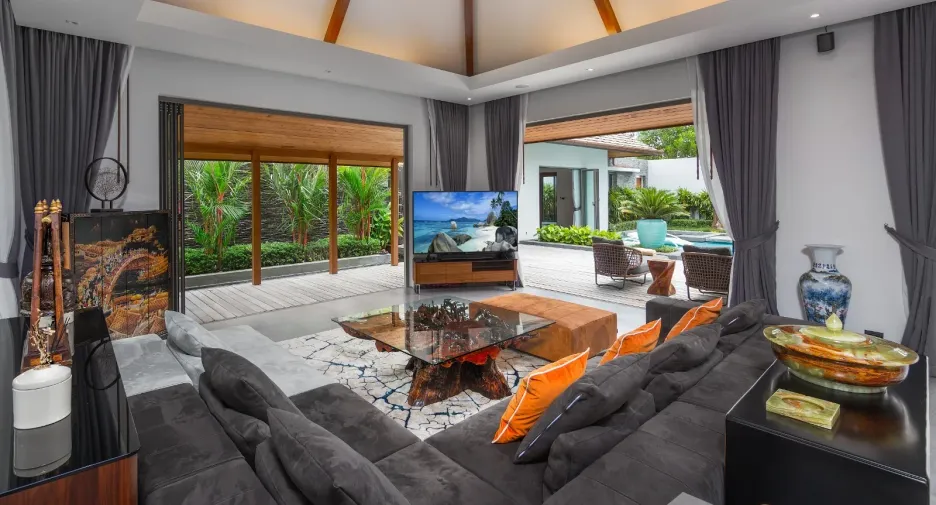 For sale 4 bedrooms villa in Thalang, Phuket