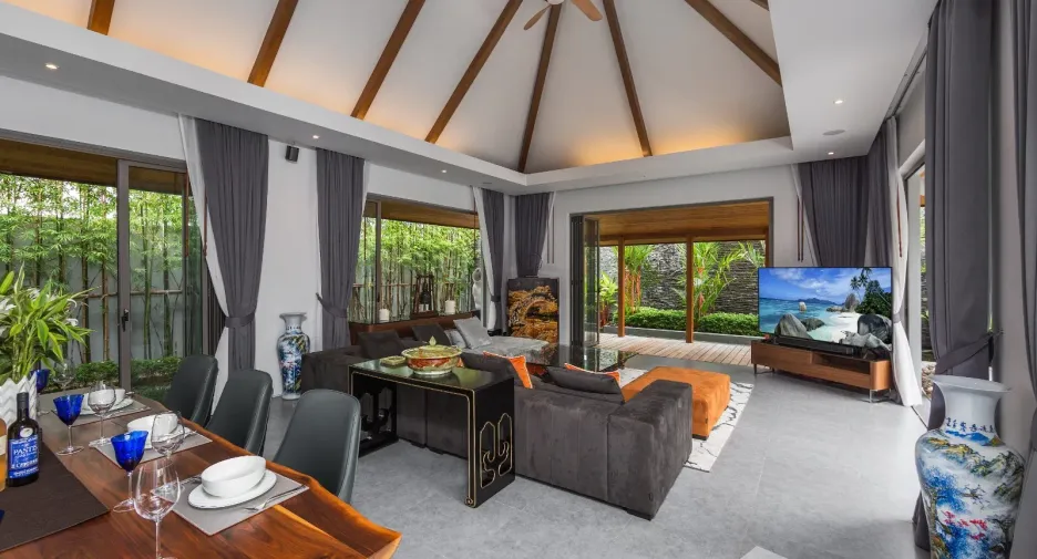 For sale 4 bedrooms villa in Thalang, Phuket