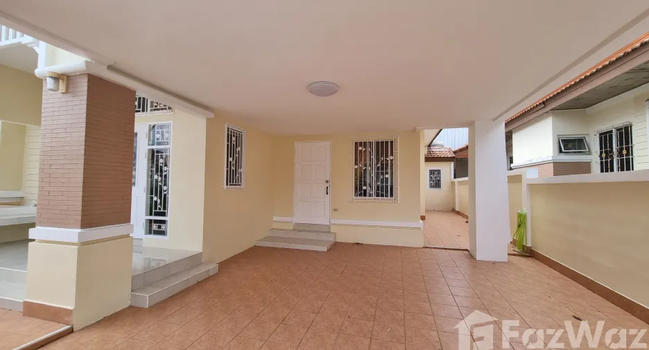 Haus zur Miete mit 3 Zimmer in Mueang Phuket, Phuket