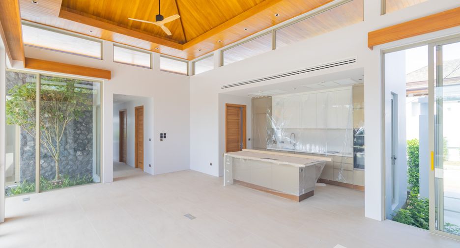 For sale 4 bedrooms villa in Thalang, Phuket