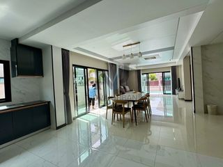 Villa zur Miete mit 4 Zimmer in Bang Lamung, Chonburi