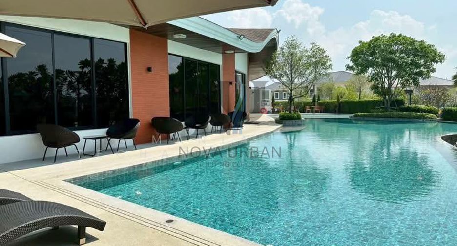 Casa en alquiler de 3 habitaciones en East Pattaya, Pattaya