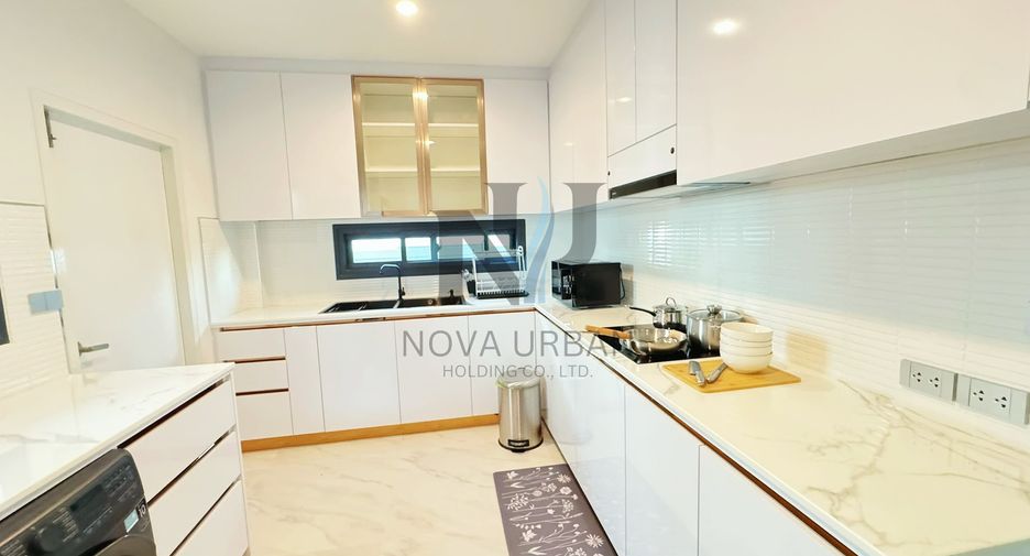 Casa en alquiler de 3 habitaciones en East Pattaya, Pattaya