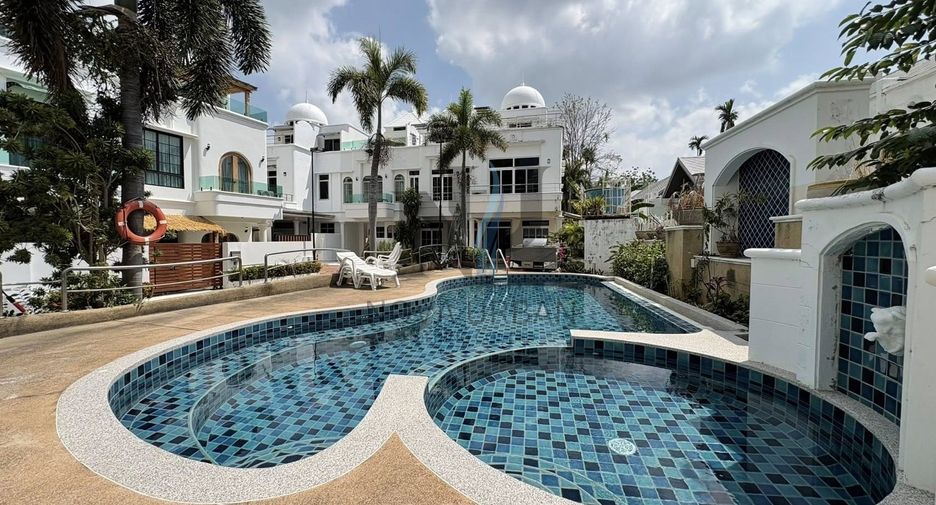 Casa en alquiler de 3 habitaciones en North Pattaya, Pattaya