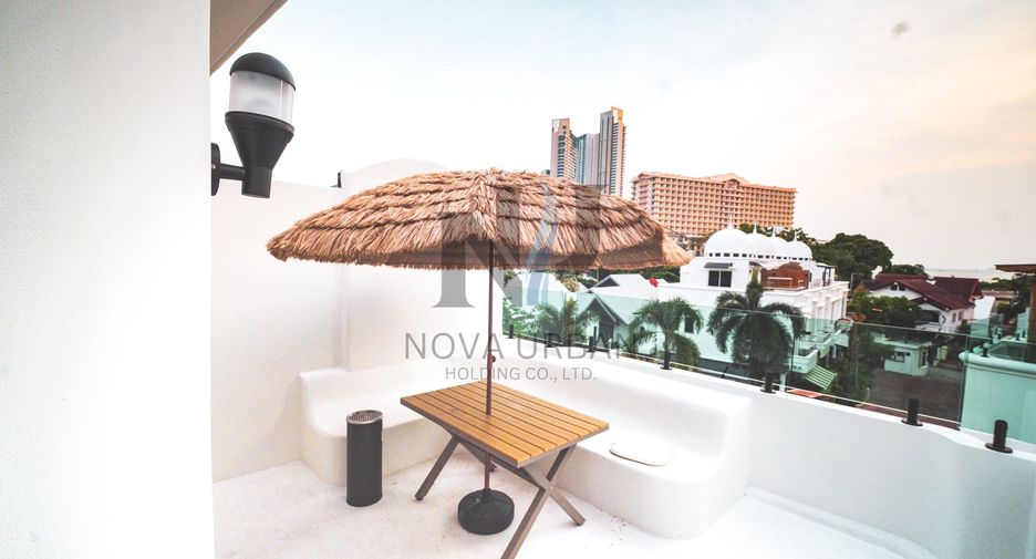 Casa en alquiler de 3 habitaciones en North Pattaya, Pattaya