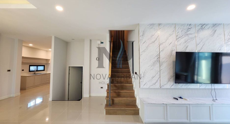 For rent 3 bedrooms house in East Pattaya, Pattaya