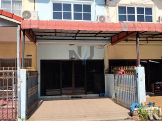 出售 2 卧室 联排别墅 在 Bang Lamung, Chon Buri