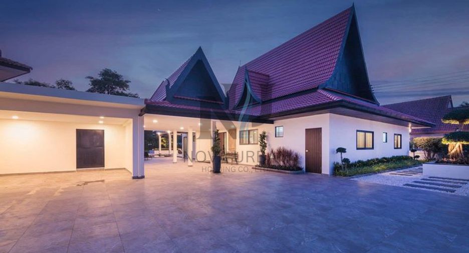 For sale 5 bedrooms villa in East Pattaya, Pattaya