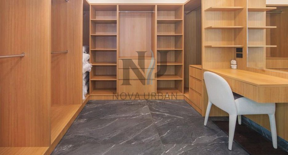 For sale 5 bedrooms villa in East Pattaya, Pattaya