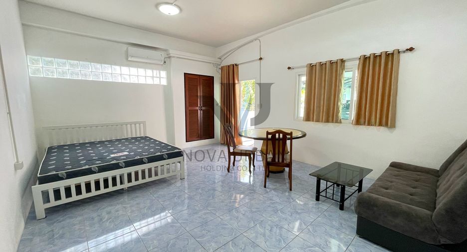 For rent and for sale 4 bedrooms house in East Pattaya, Pattaya
