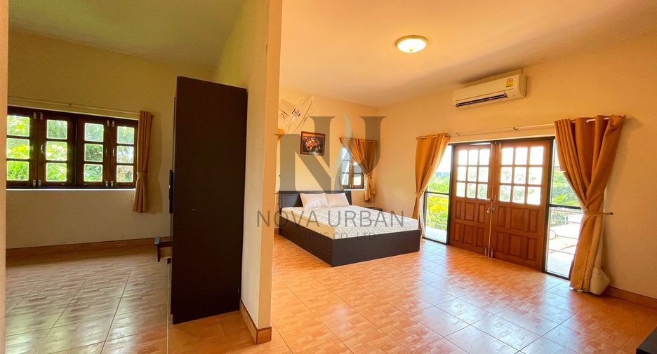 For rent and for sale 4 bedrooms house in East Pattaya, Pattaya