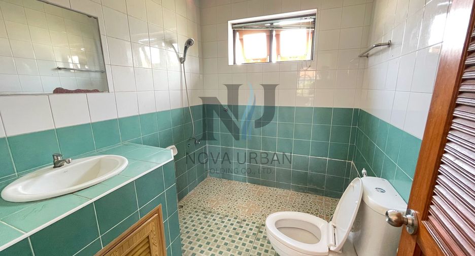 For rent and for sale 4 bedrooms house in East Pattaya, Pattaya