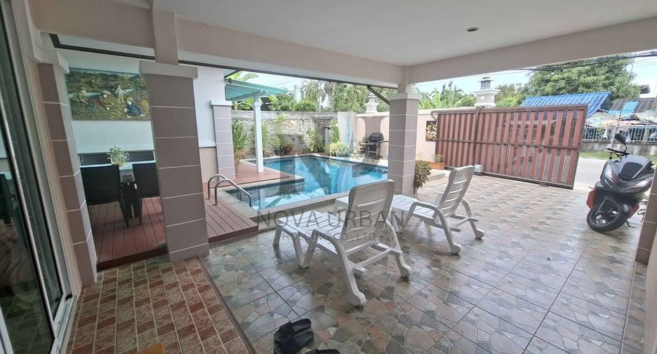 For rent 3 bedrooms house in East Pattaya, Pattaya