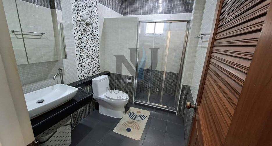 For rent 3 bedrooms house in East Pattaya, Pattaya
