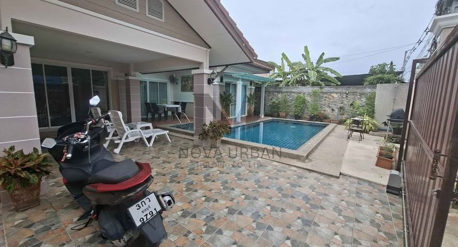 For rent 3 bedrooms house in East Pattaya, Pattaya