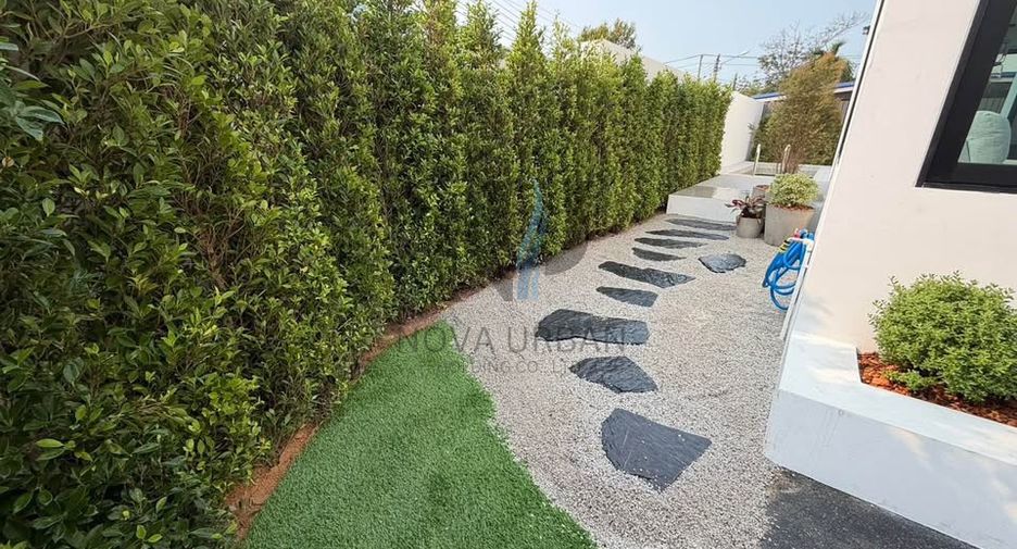 For rent 3 bedrooms villa in North Pattaya, Pattaya