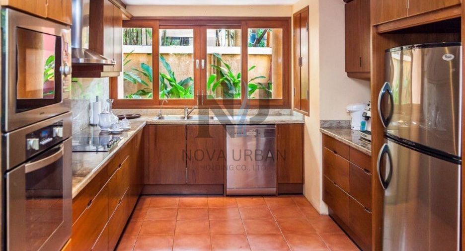 For sale 4 bedrooms villa in Jomtien, Pattaya