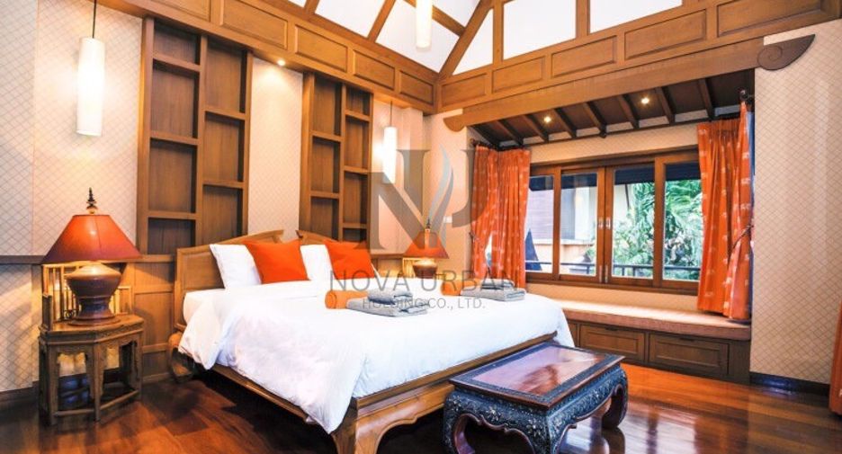For sale 4 bedrooms villa in Jomtien, Pattaya