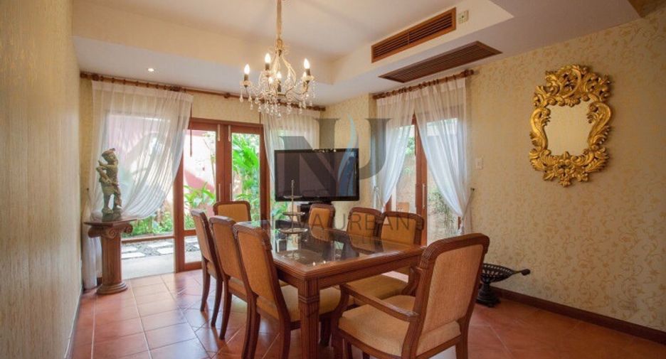 For sale 4 bedrooms villa in Jomtien, Pattaya