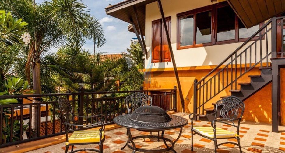 For sale 4 bedrooms villa in Jomtien, Pattaya