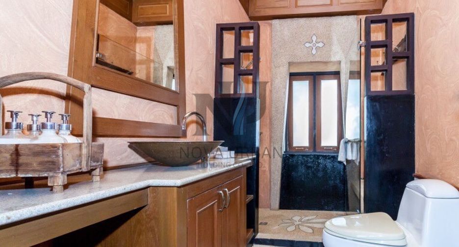 For sale 4 bedrooms villa in Jomtien, Pattaya