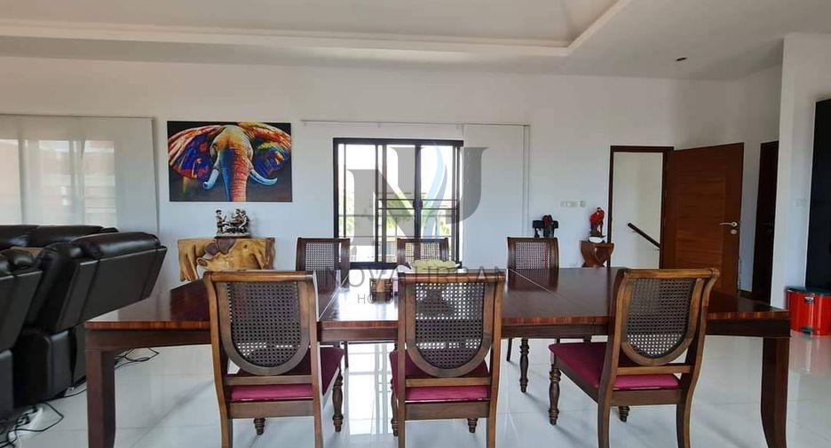 For sale 3 bedrooms villa in Bang Saray, Pattaya