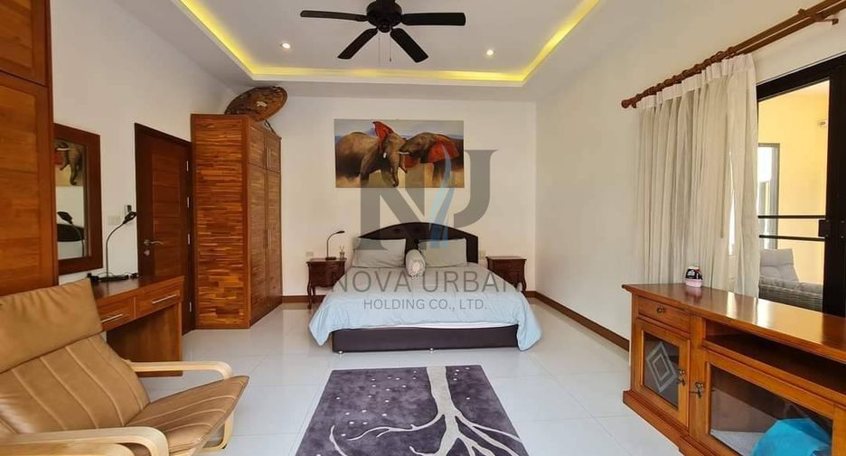 For sale 3 bedrooms villa in Bang Saray, Pattaya
