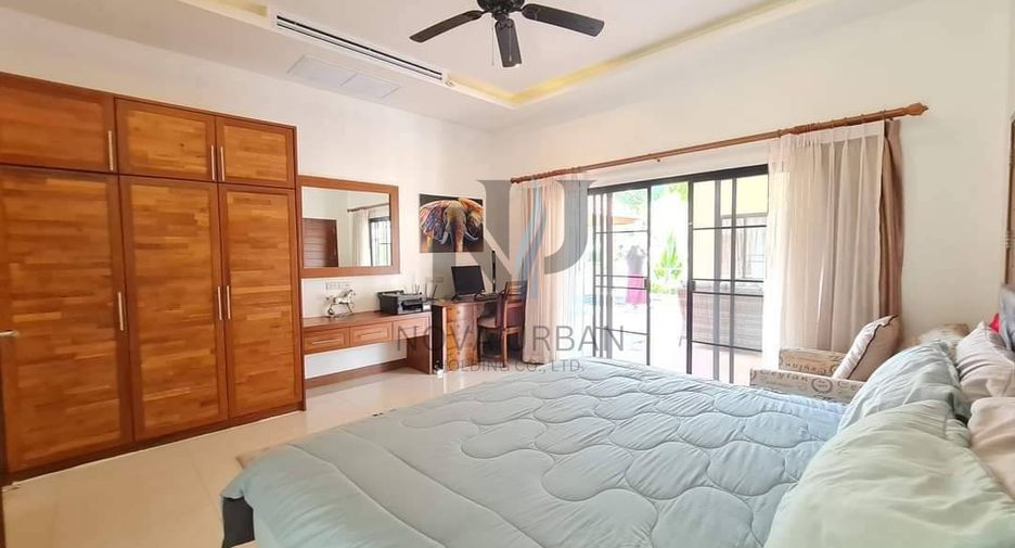 For sale 3 bedrooms villa in Bang Saray, Pattaya