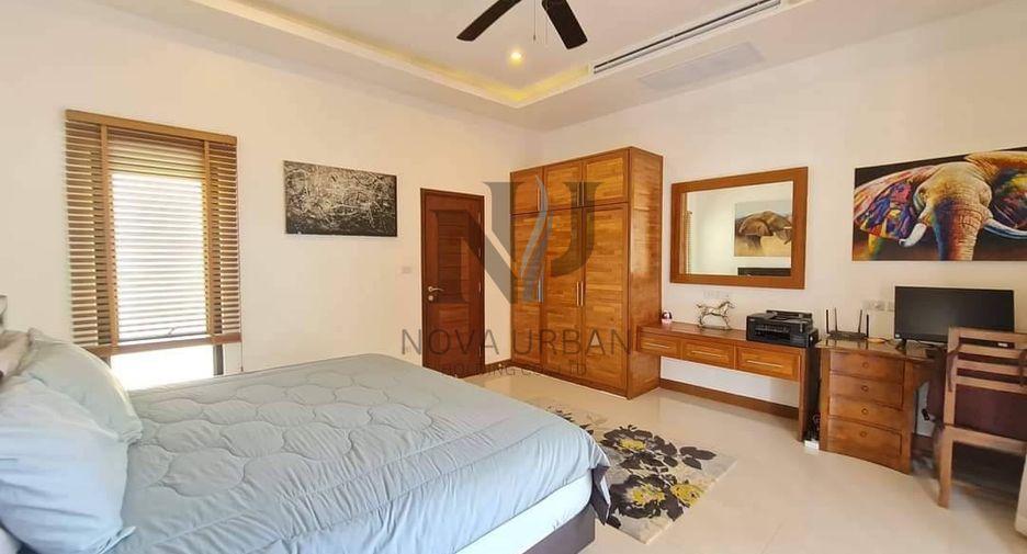 For sale 3 bedrooms villa in Bang Saray, Pattaya