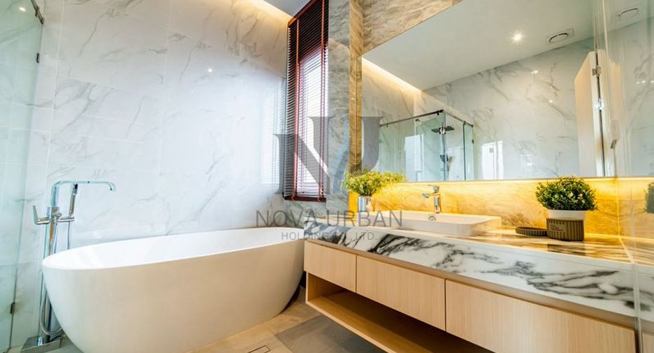 For sale 4 bedrooms villa in Jomtien, Pattaya
