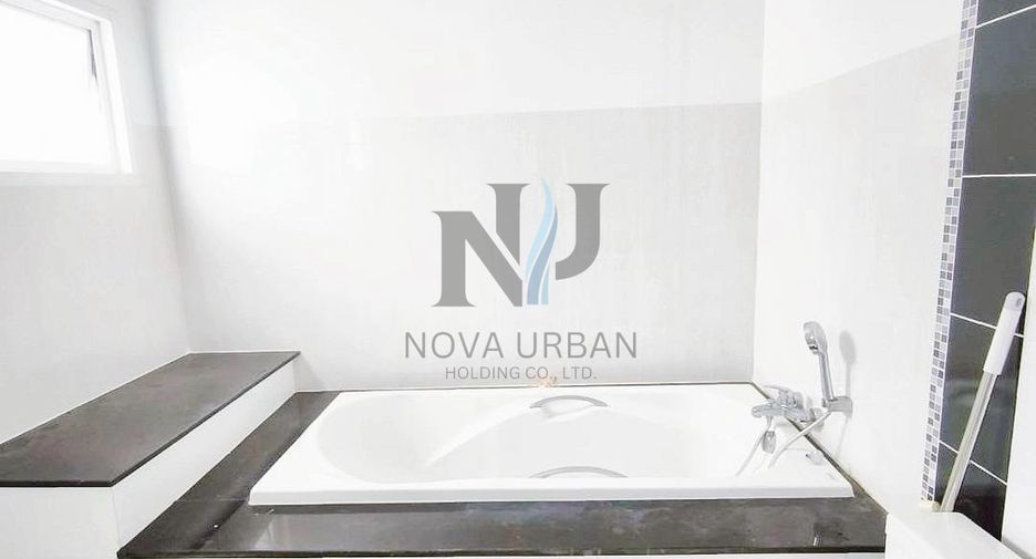 For sale 3 ベッドルーム house in East Pattaya, Pattaya
