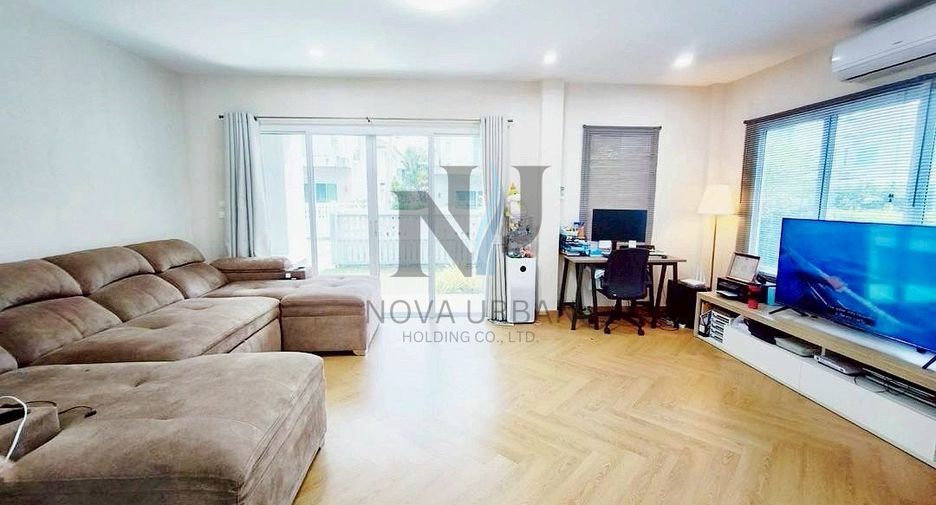 For sale 3 ベッドルーム house in East Pattaya, Pattaya