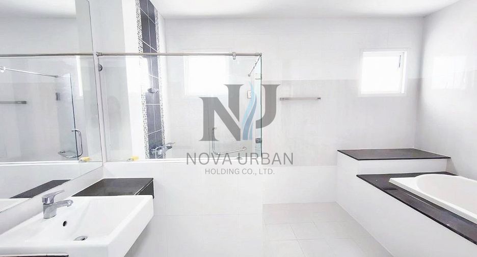 For sale 3 ベッドルーム house in East Pattaya, Pattaya