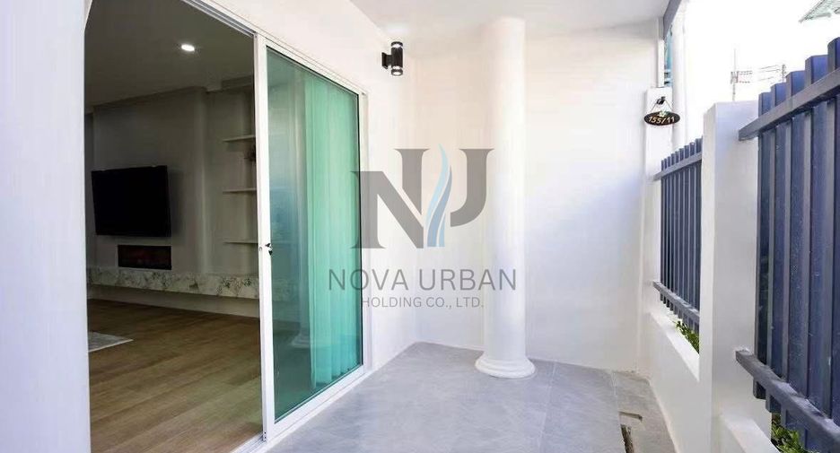 Casa adosada en venta de 2 habitaciones en Jomtien, Pattaya
