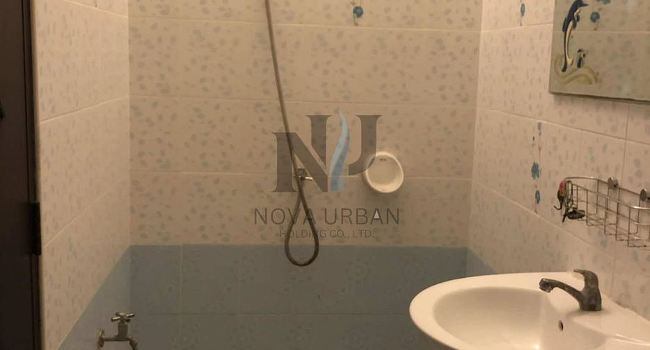 Casa adosada en venta de 2 habitaciones en Huay Yai, Pattaya