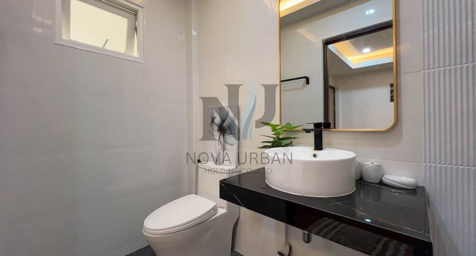 À vendre 2 chambres maison de ville à Central Pattaya, Pattaya