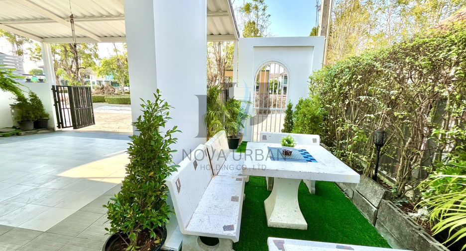 For rent 4 bedrooms house in East Pattaya, Pattaya