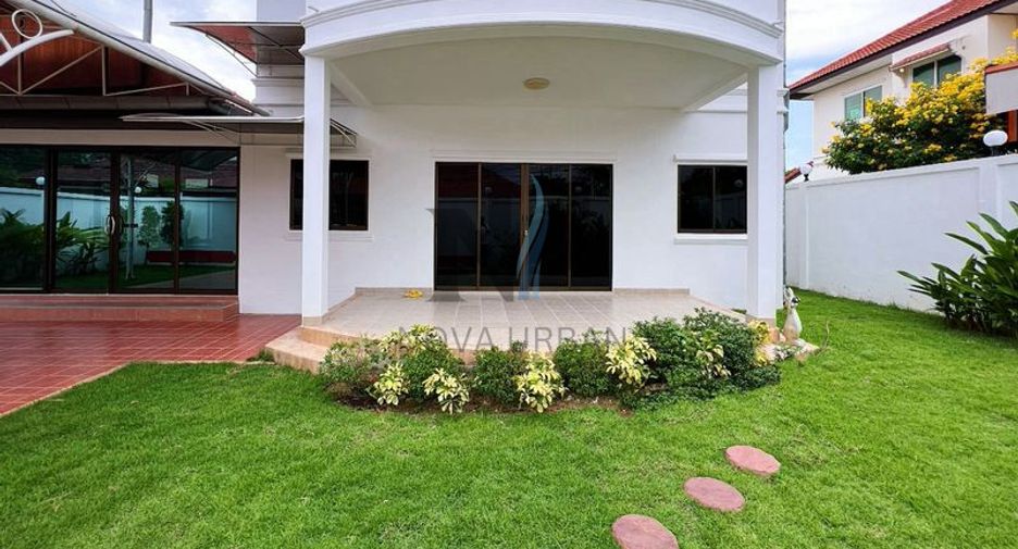 For sale 4 bedrooms house in Bang Lamung, Chonburi