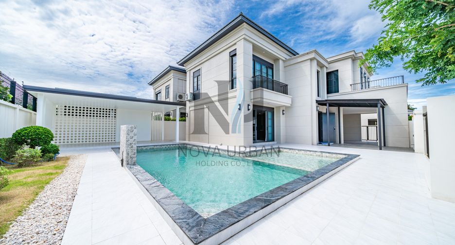 Casa en venta de 5 habitaciones en Bang Lamung, Chonburi