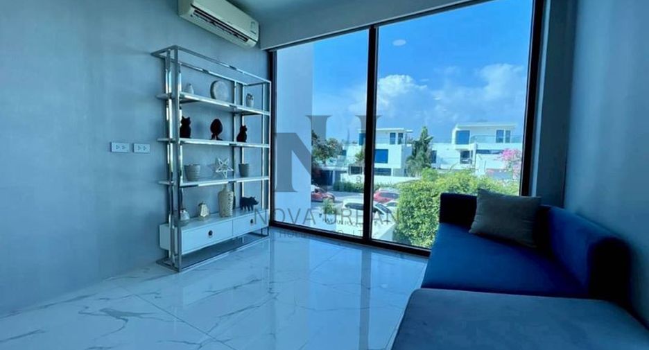 For sale 3 bedrooms villa in Bang Lamung, Chonburi
