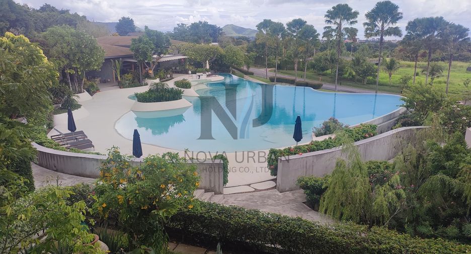 Condo en venta y en alquiler de 1 habitaciones en Bang Saray, Pattaya
