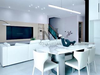 À vendre 5 chambres villa à Bang Lamung, Chonburi