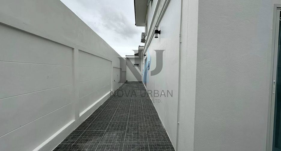 À vendre 5 chambres maison à Bang Lamung, Chonburi