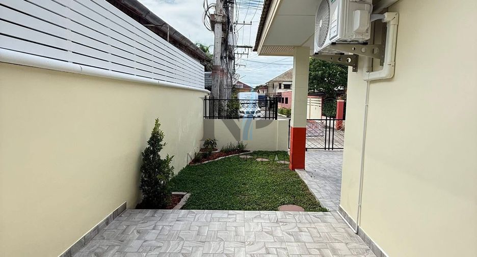 For sale 4 bedrooms house in Bang Lamung, Chonburi