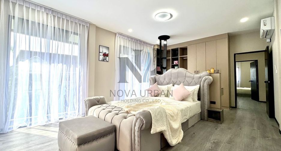 For sale 5 bedrooms house in Bang Lamung, Chonburi