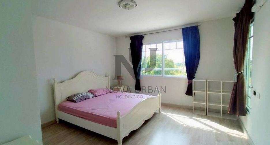 出租 3 卧室 联排别墅 在 Sattahip, Chon Buri
